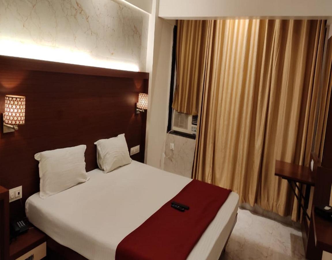 Fabhotel Spring Inn - Nr Borivali Station Mālād Exteriér fotografie