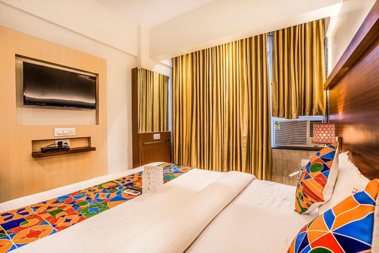 Fabhotel Spring Inn - Nr Borivali Station Mālād Exteriér fotografie