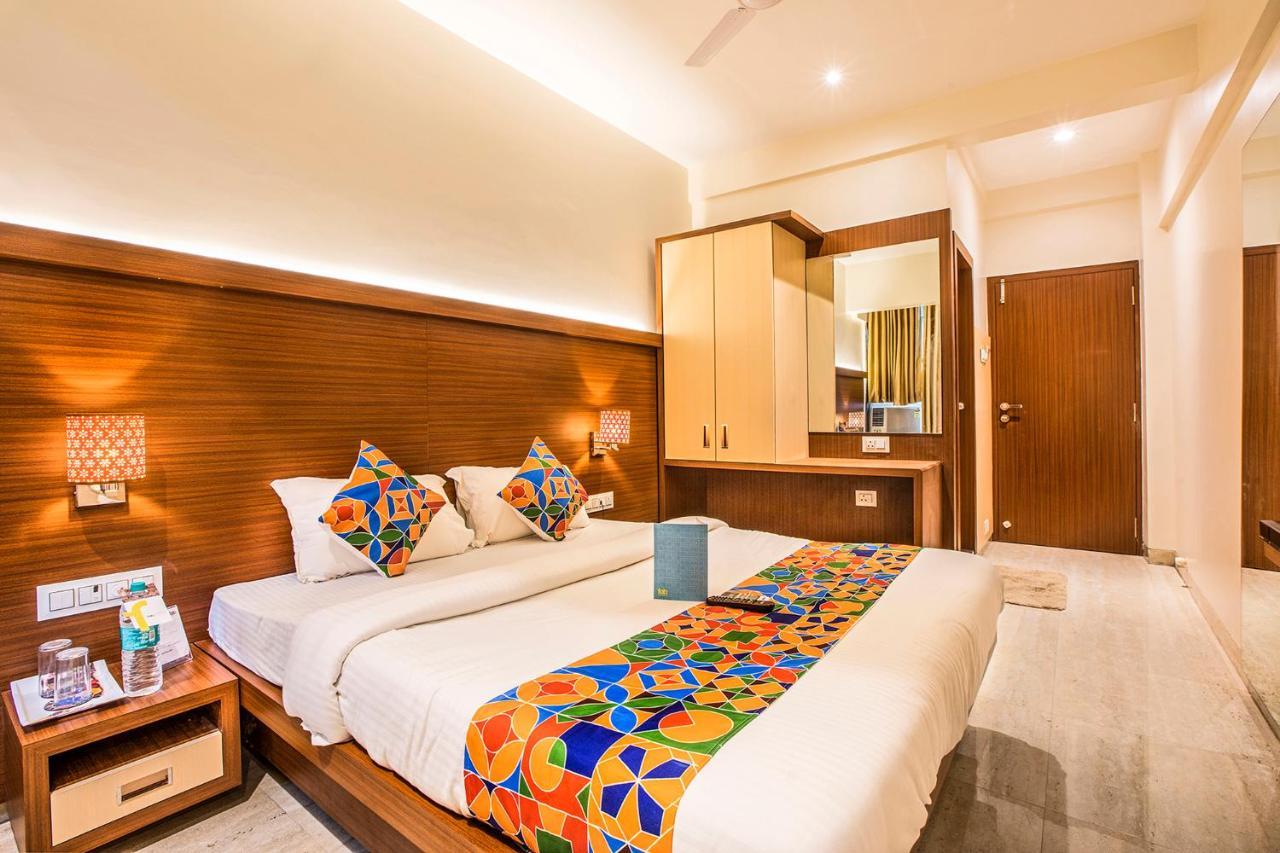 Fabhotel Spring Inn - Nr Borivali Station Mālād Exteriér fotografie