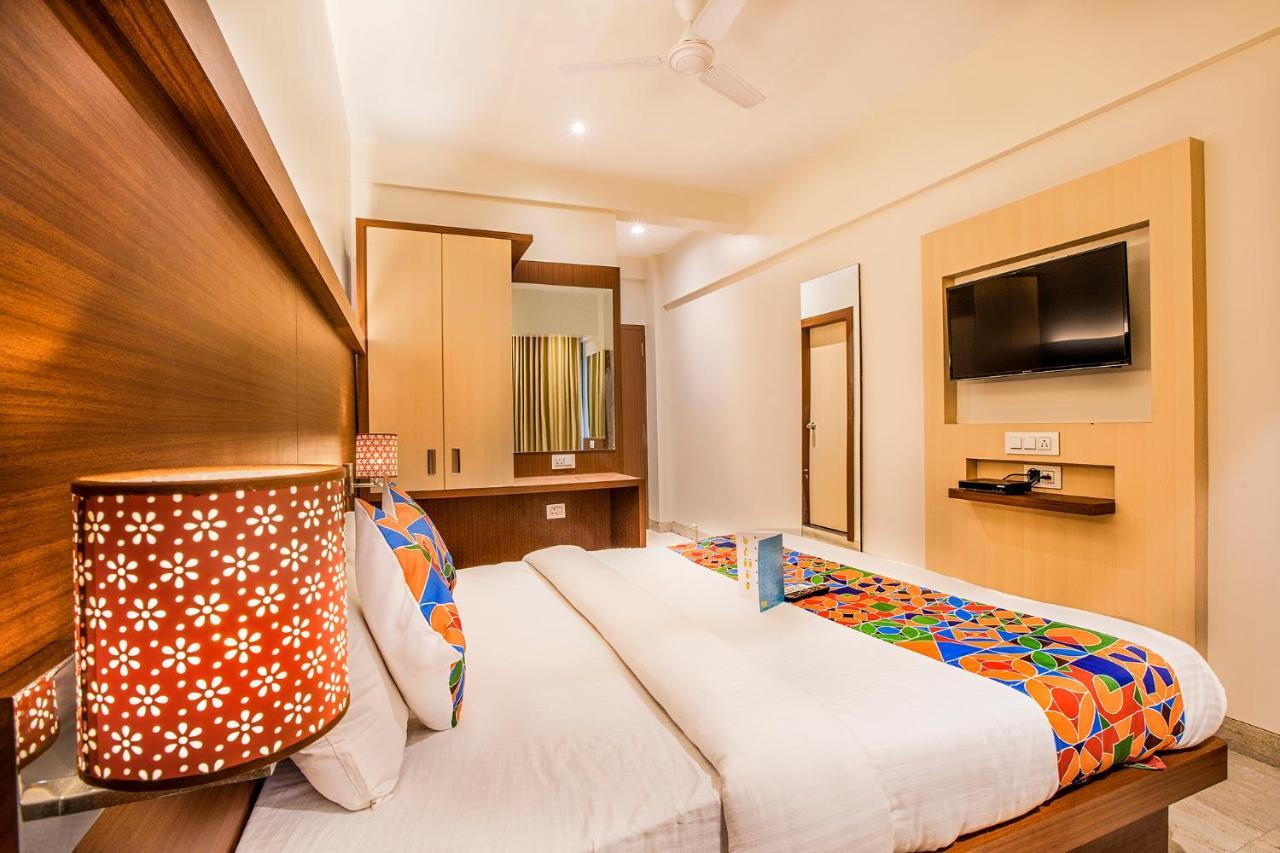 Fabhotel Spring Inn - Nr Borivali Station Mālād Exteriér fotografie