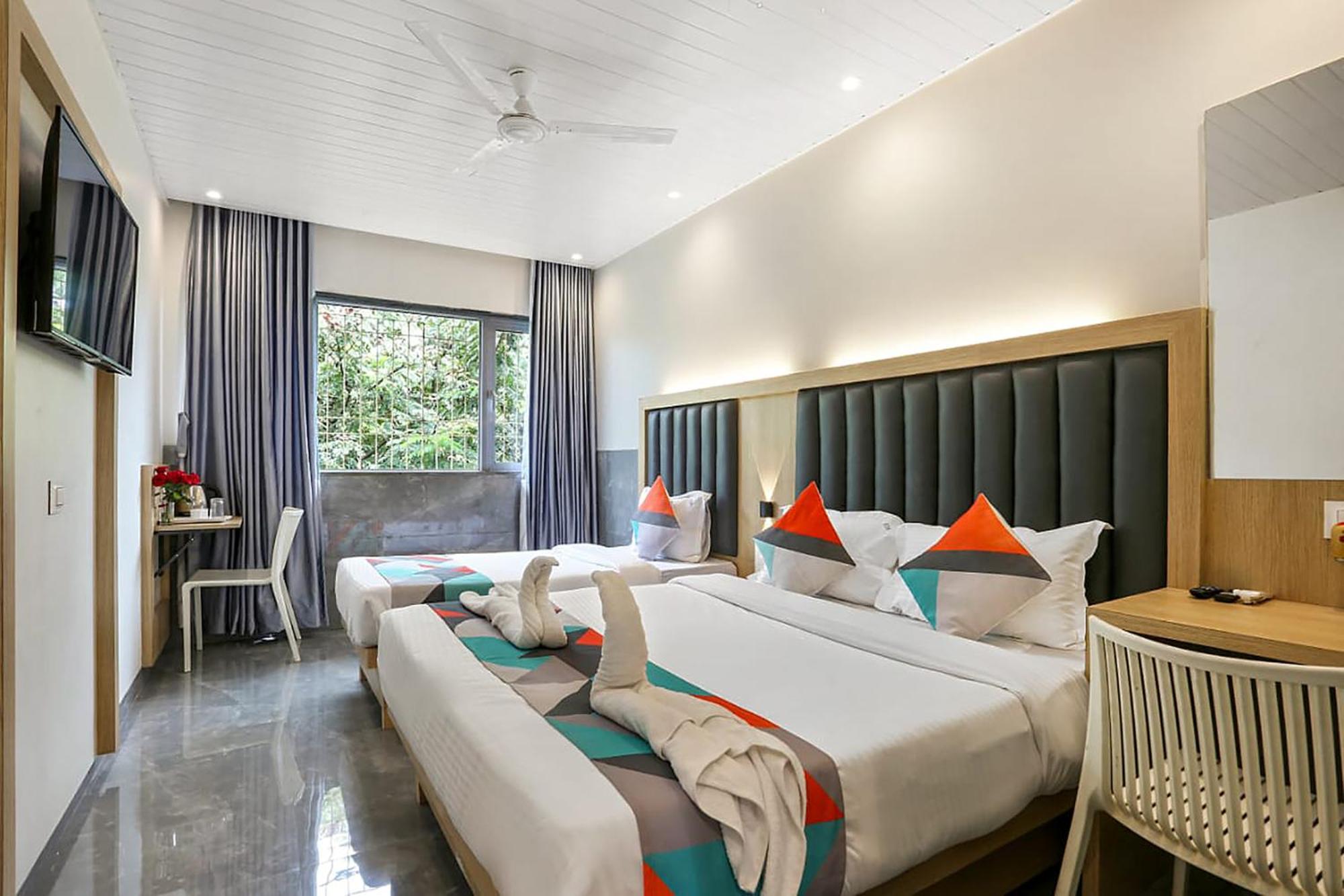 Fabhotel Spring Inn - Nr Borivali Station Mālād Exteriér fotografie